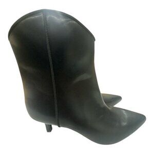 ON-34TH Black Leather Ankle Booties With Pointed Toe & Kitten Heel Size 6M